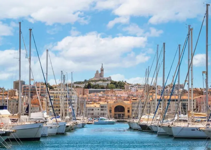 Yacht Idealement Situe Au Coeur Du Vieux-Port